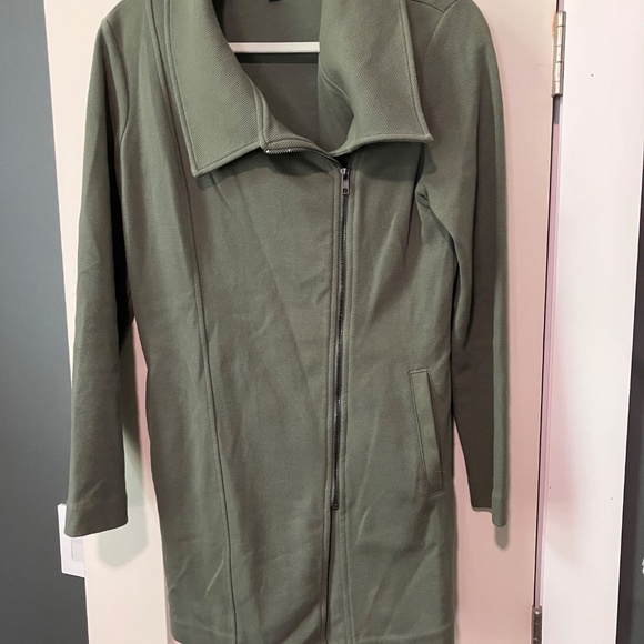 Light Jacket - Picture 2 of 3